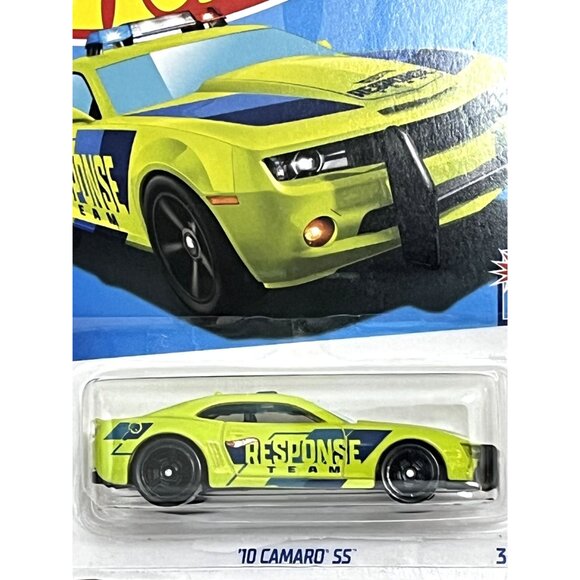 Hot Wheels Camaro SS HW First Response 2024 Yellow Green Chevy Diecast 1:64 - Picture 3 of 6